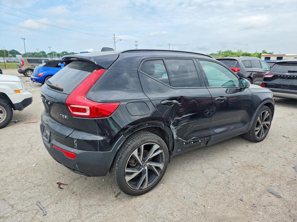 Photo 3 from auction – 2019 VOLVO XC40 with VIN YV4162UM6K2129392