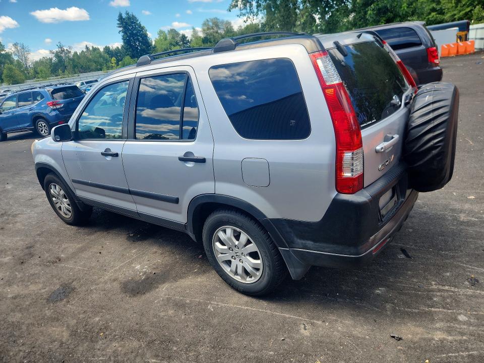 Photo 2 from auction – 2005 HONDA CR-V with VIN JHLRD788X5C055529