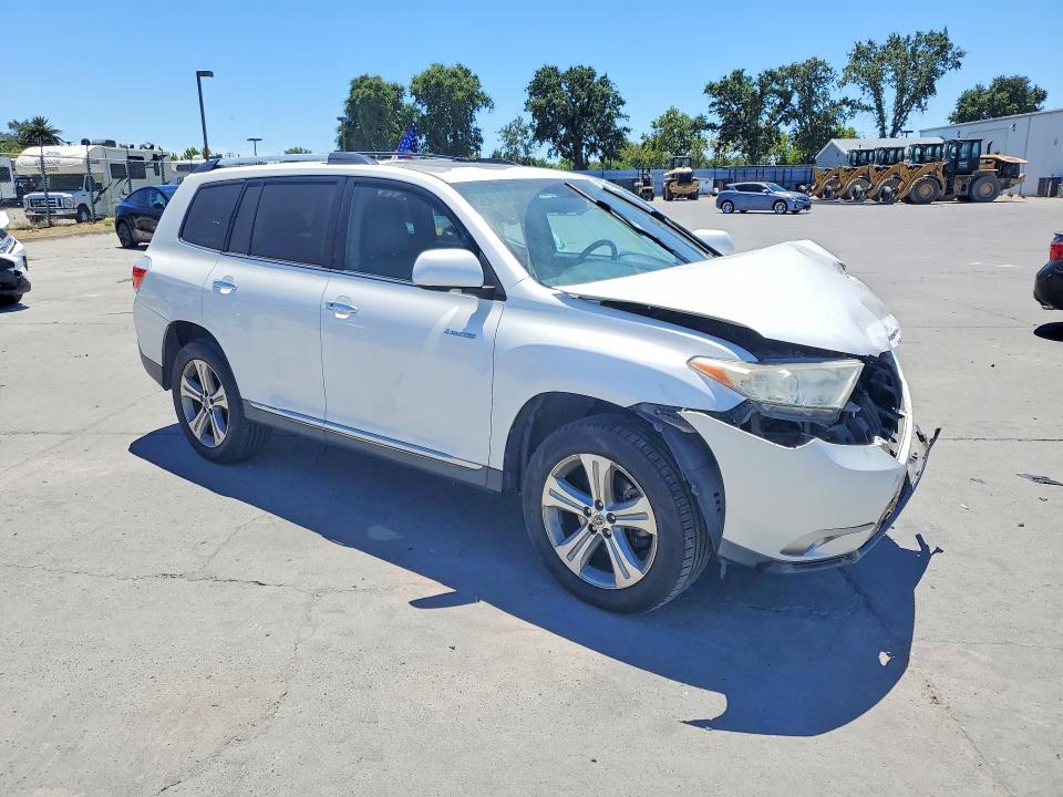 Zdjęcie 4 z aukcji – 2013 TOYOTA HIGHLANDER z VIN 5TDDK3EH1DS270028