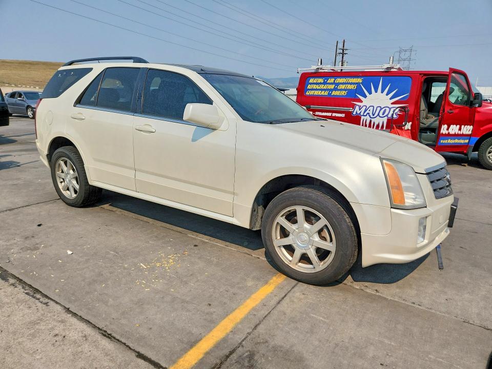 Photo 4 from auction – 2005 CADILLAC SRX with VIN 1GYEE637950225196