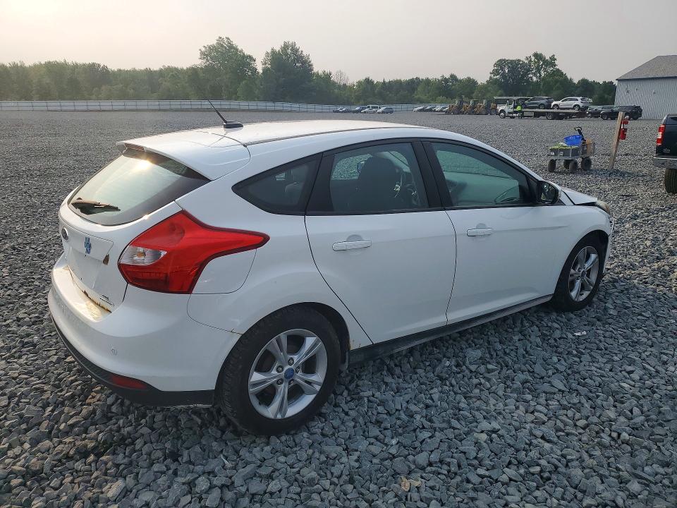 Photo 3 from auction – 2014 FORD FOCUS with VIN 1FADP3K27EL320635
