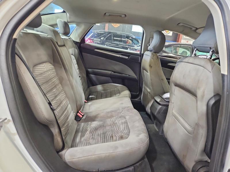 Photo 10 from auction – 2016 FORD FUSION with VIN 3FA6P0G77GR237884