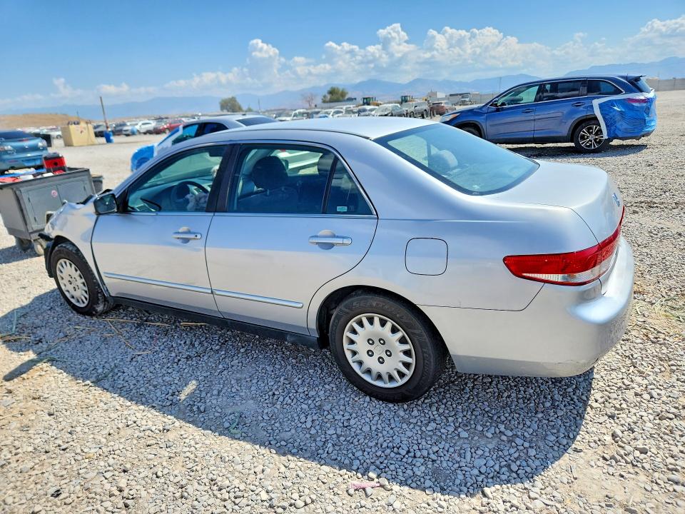 Photo 2 from auction – 2004 HONDA ACCORD with VIN JHMCM56304C004956