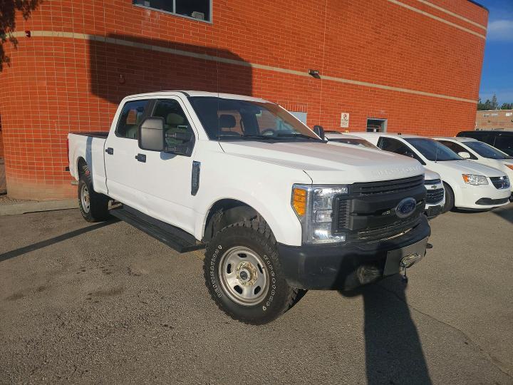 FORD F350 2017 with VIN 1FT8W3B60HED95980 - Photo from auction