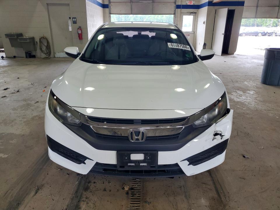 Photo 5 from auction – 2018 HONDA CIVIC with VIN 2HGFC2F51JH597335