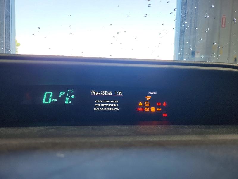 Photo 9 from auction – 2013 TOYOTA PRIUS C with VIN JTDKDTB33D1554039