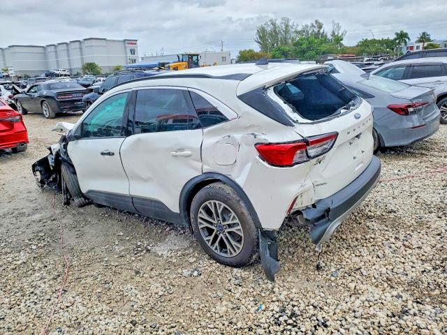 Photo 2 from auction – 2022 FORD ESCAPE with VIN 1FMCU0H67NUB78283