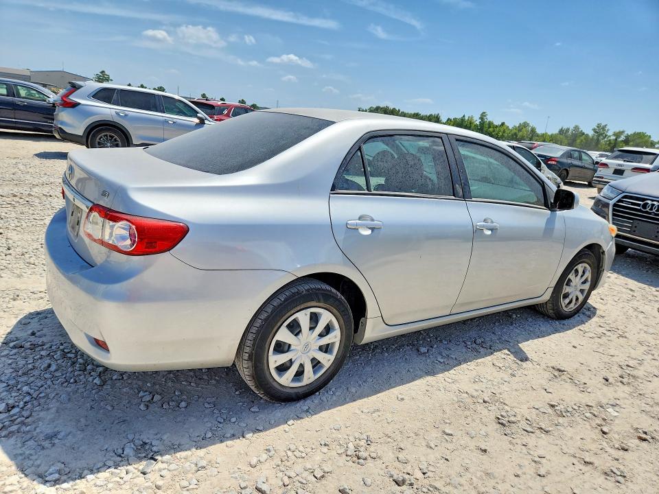 Photo 3 from auction – 2011 TOYOTA COROLLA with VIN 2T1BU4EE2BC602254