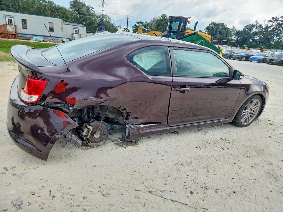Photo 3 from auction – 2011 SCION TC with VIN JTKJF5C74B3003132