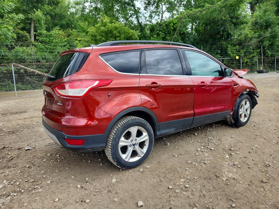 Photo 3 from auction – 2014 FORD ESCAPE with VIN 1FMCU9G96EUC82926