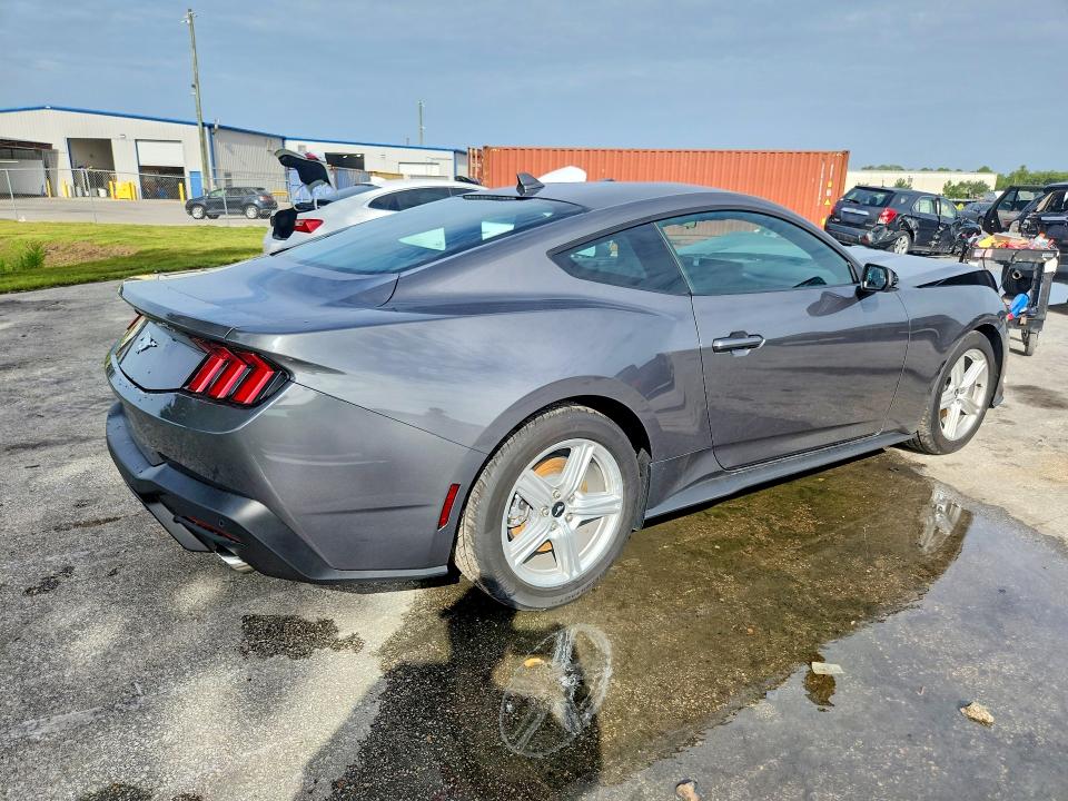 Photo 3 from auction – 2026 FORD MUSTANG with VIN 1FA6P8TH8T5113715