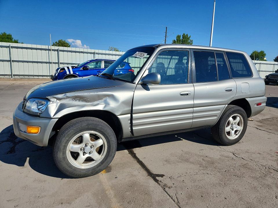 TOYOTA RAV4 2000 with VIN JT3HP10V2Y7170075 - Photo from auction
