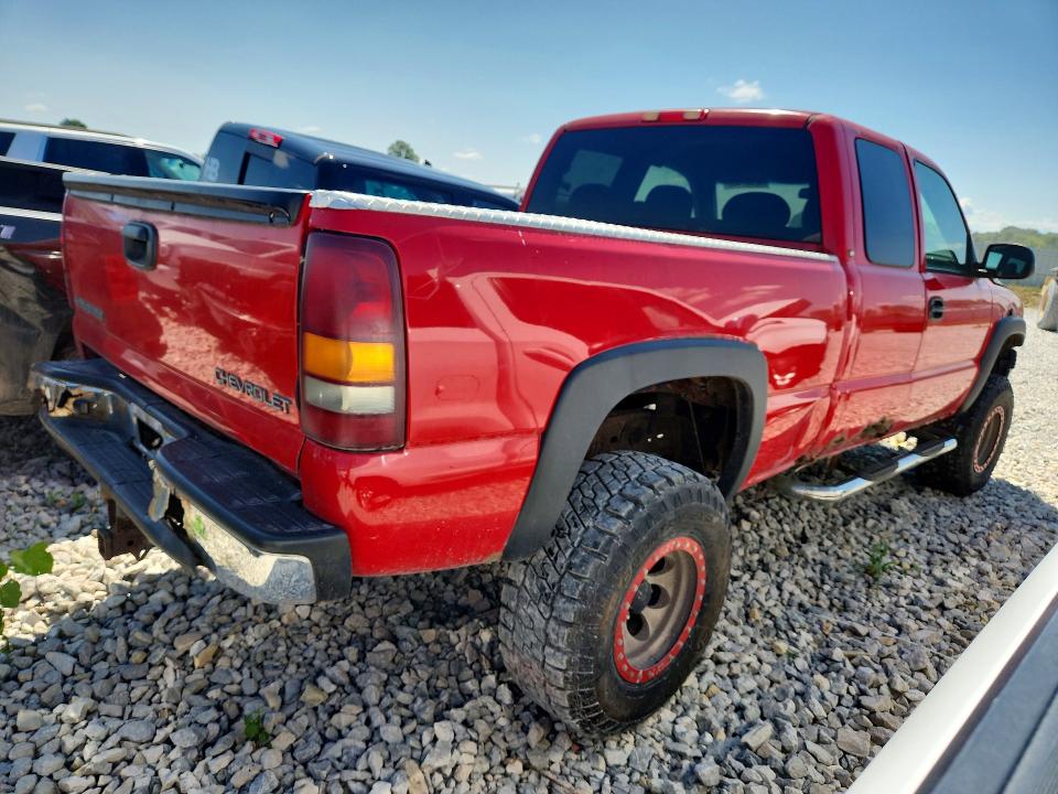 Photo 3 from auction – 2002 CHEVROLET SILVERADO with VIN 1GCEK19T82E228725