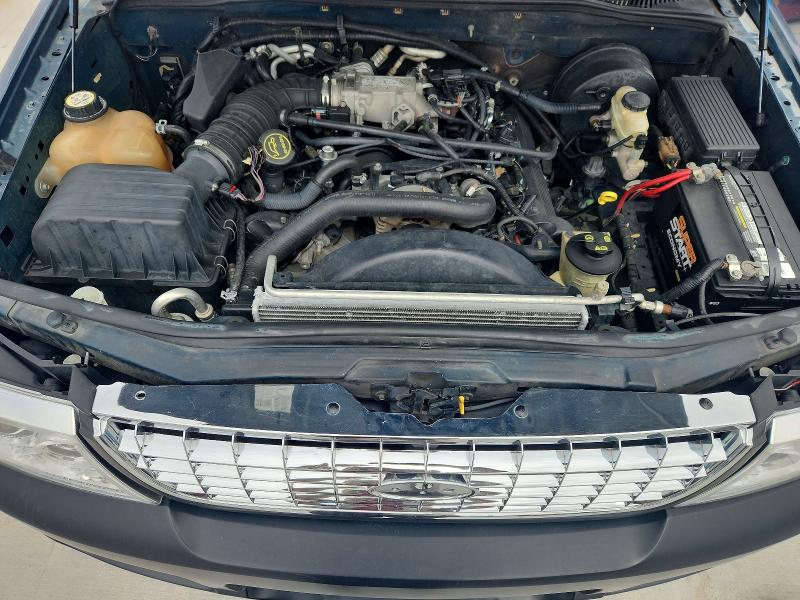 Photo 12 from auction – 2004 FORD EXPLORER with VIN 1FMZU64W34UA86055