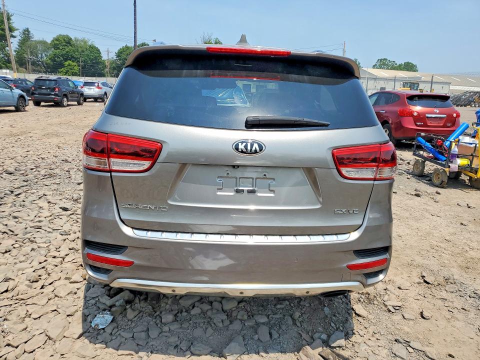 Photo 6 from auction – 2016 KIA SORENTO with VIN 5XYPKDA59GG088657