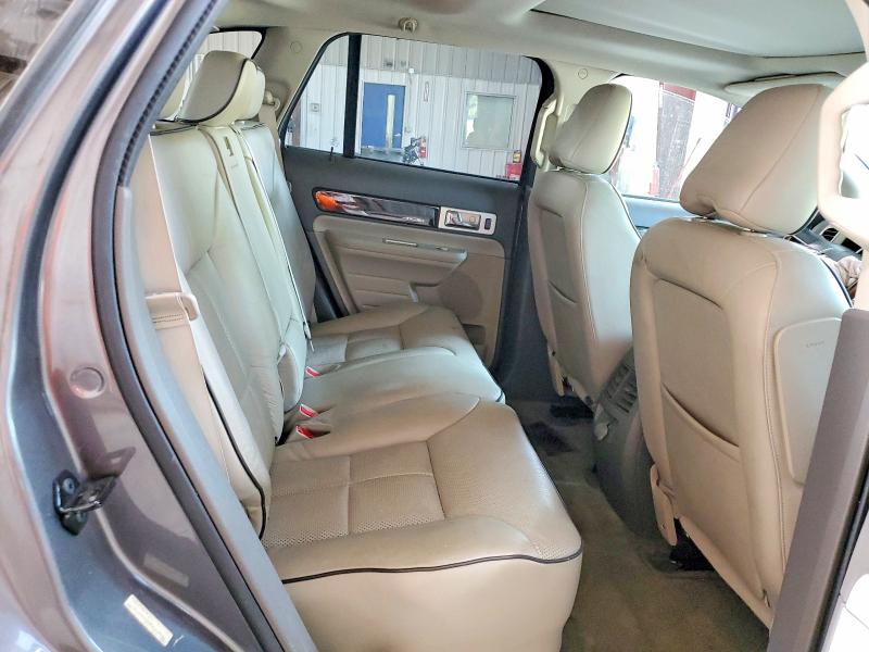 Photo 11 from auction – 2010 LINCOLN MKX with VIN 2LMDJ8JC2ABJ25149