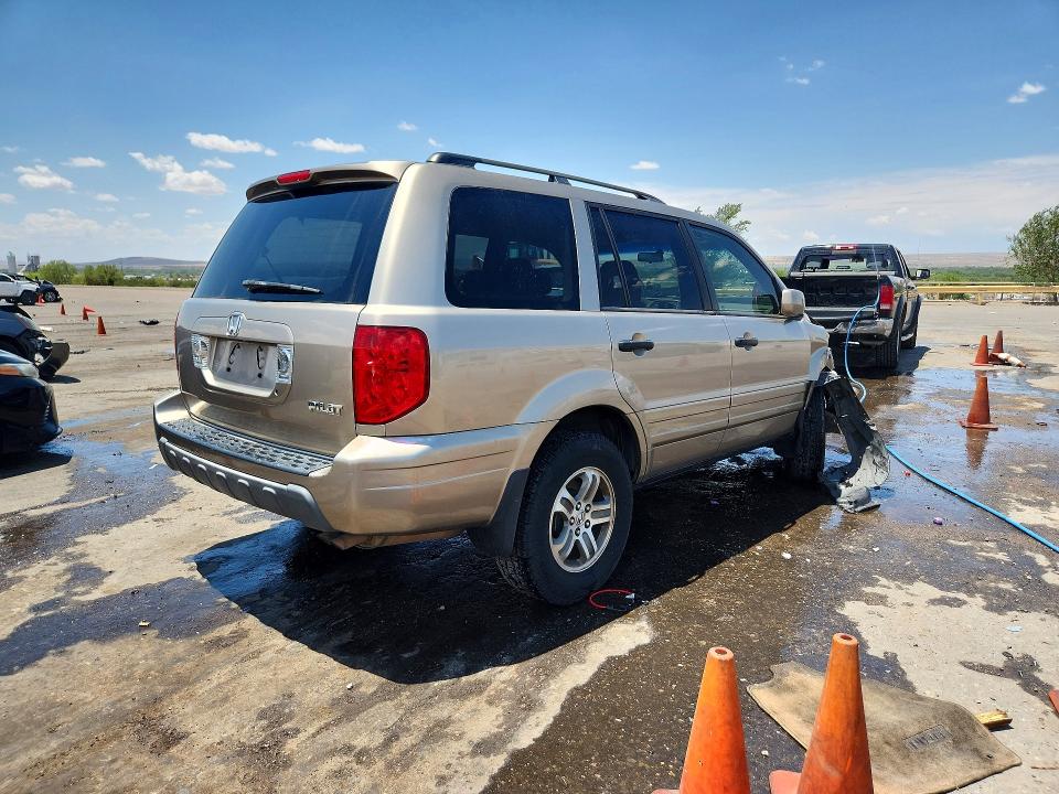 Photo 3 from auction – 2005 HONDA PILOT with VIN 5FNYF18455B030134