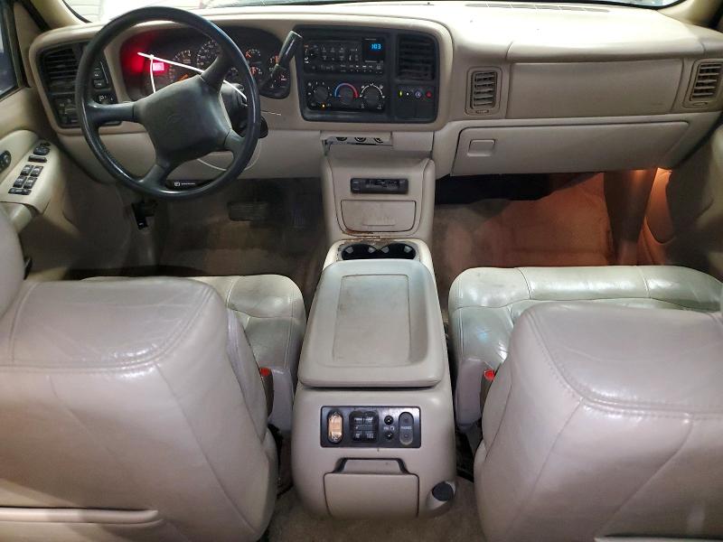Photo 8 from auction – 2001 CHEVROLET SUBURBAN with VIN 3GNFK16T71G176897