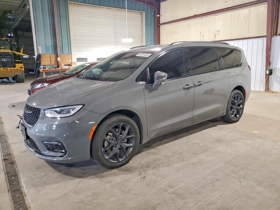 CHRYSLER PACIFICA 2022 with VIN 2C4RC3BG1NR167314 - Photo from auction
