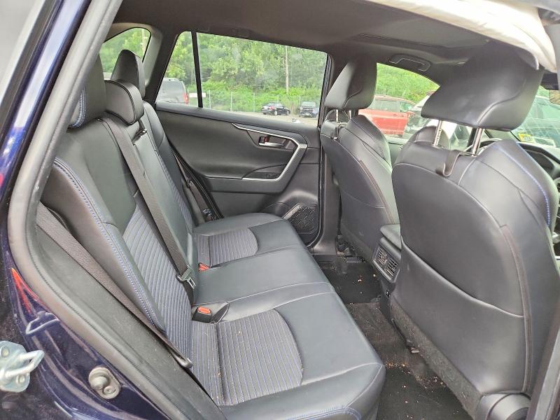 Photo 11 from auction – 2020 TOYOTA RAV4 with VIN JTMEWRFV1LJ033101