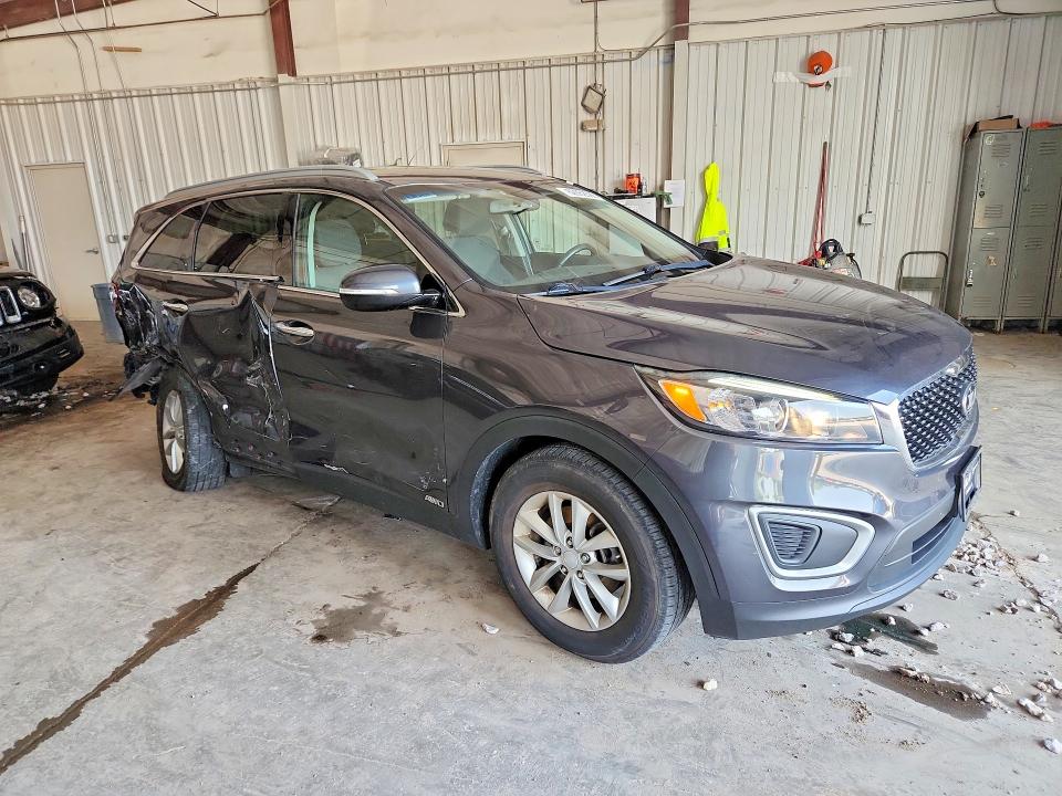 Photo 4 from auction – 2016 KIA SORENTO with VIN 5XYPGDA32GG032785