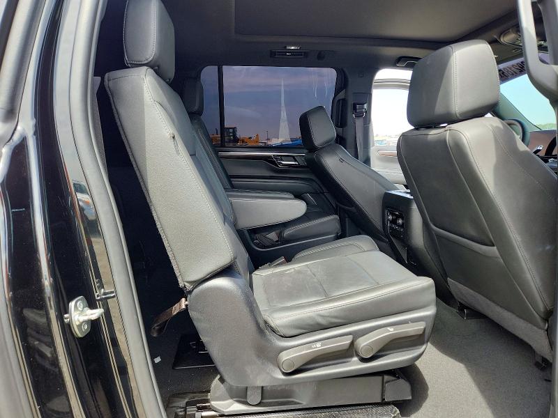 Photo 11 from auction – 2025 CHEVROLET SUBURBAN with VIN 1GNS5CRD8SR176205