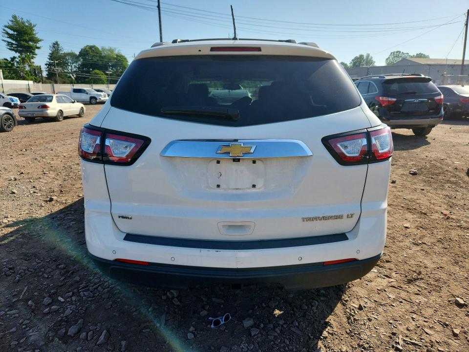 Photo 6 from auction – 2015 CHEVROLET TRAVERSE with VIN 1GNKVGKD8FJ216188
