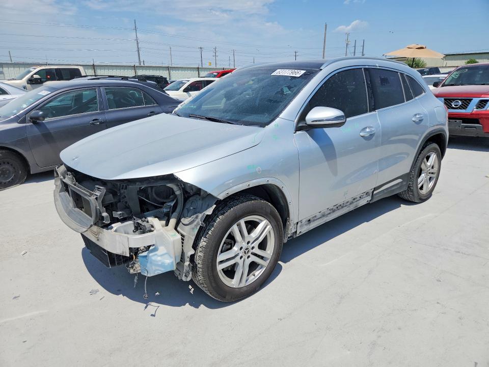 2021 MERCEDES-BENZ GLA