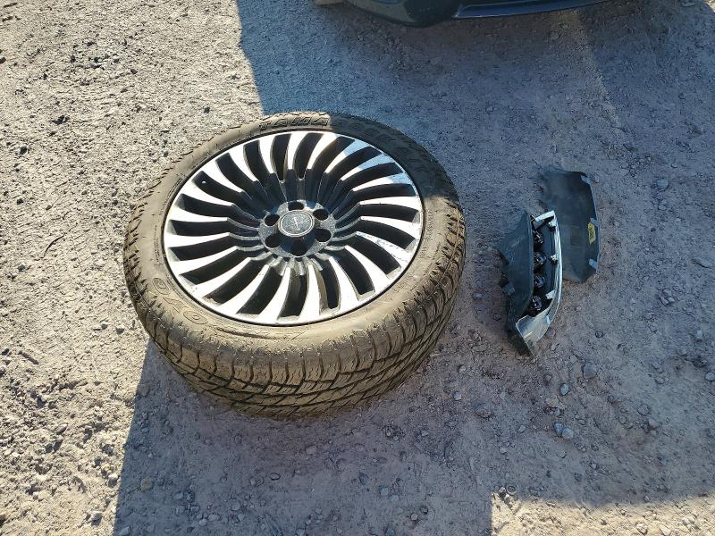 Photo 13 from auction – 2018 LINCOLN NAVIGATOR with VIN 5LMJJ3TT8JEL01301
