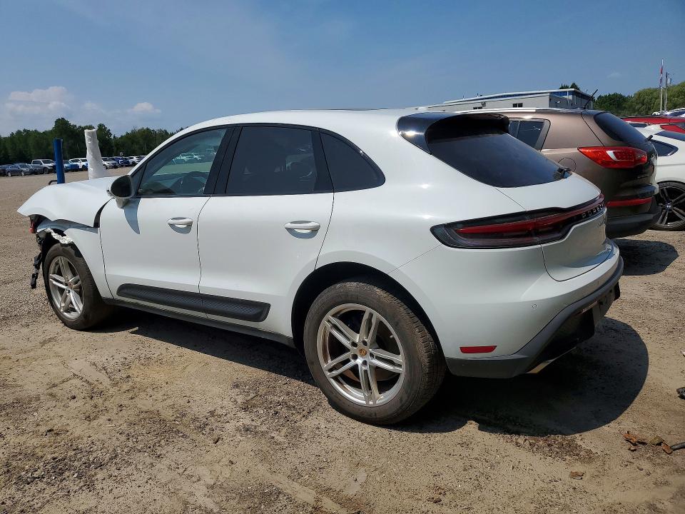 Photo 2 from auction – 2022 PORSCHE MACAN with VIN WP1AA2A53NLB05708