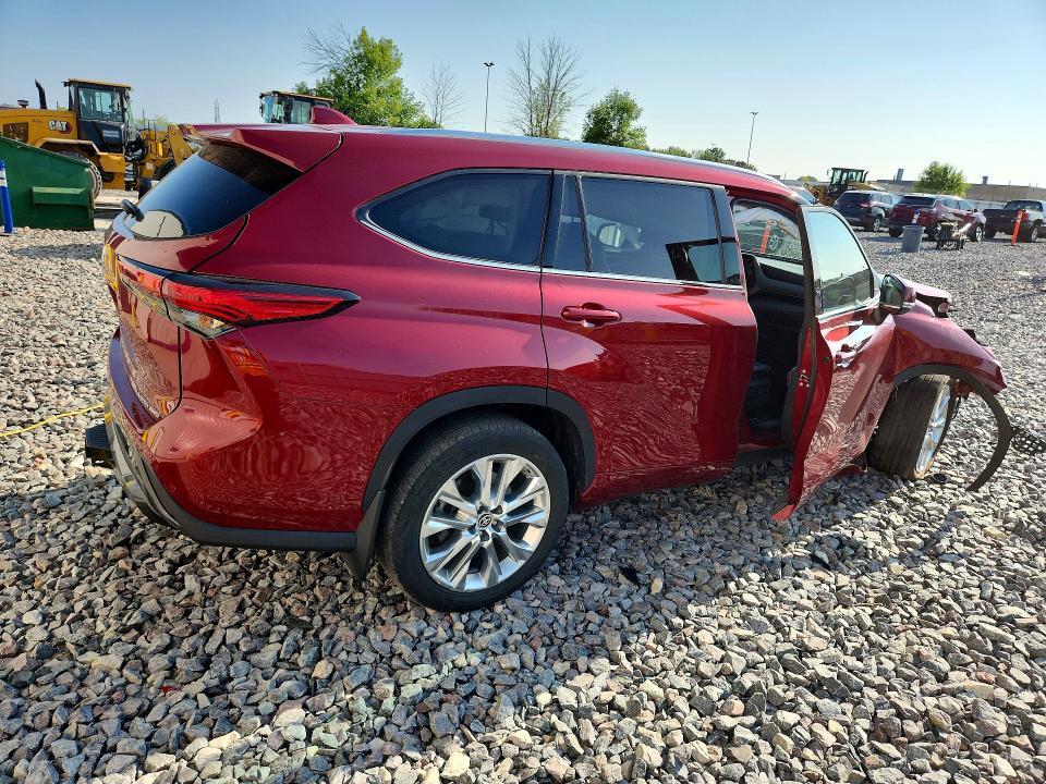 Photo 3 from auction – 2021 TOYOTA HIGHLANDER with VIN 5TDDZRBH7MS532721