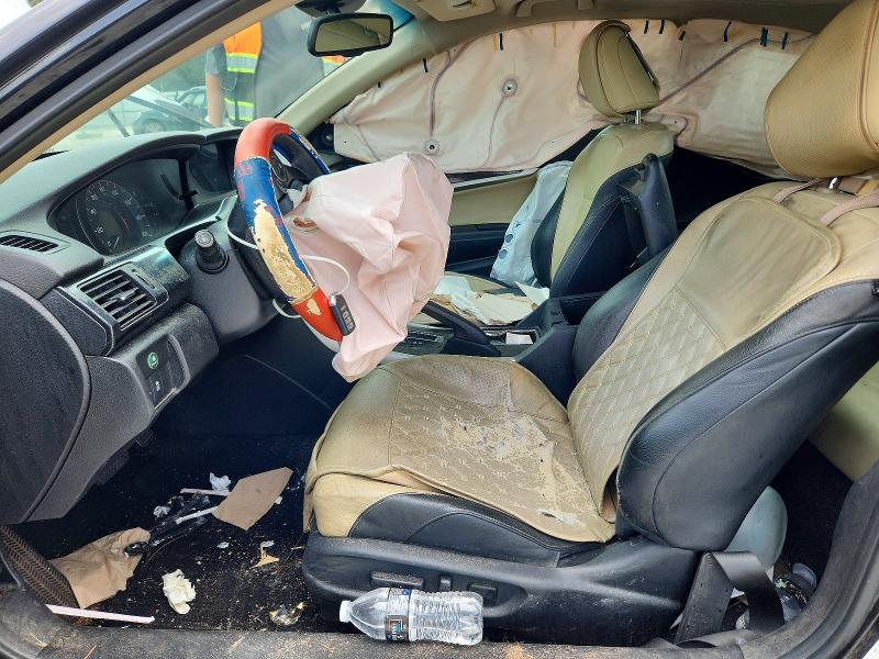 Photo 7 from auction – 2015 HONDA ACCORD with VIN 1HGCT2B82FA002646