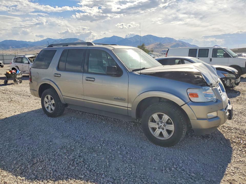Photo 4 from auction – 2008 FORD EXPLORER with VIN 1FMEU73E48UA10623