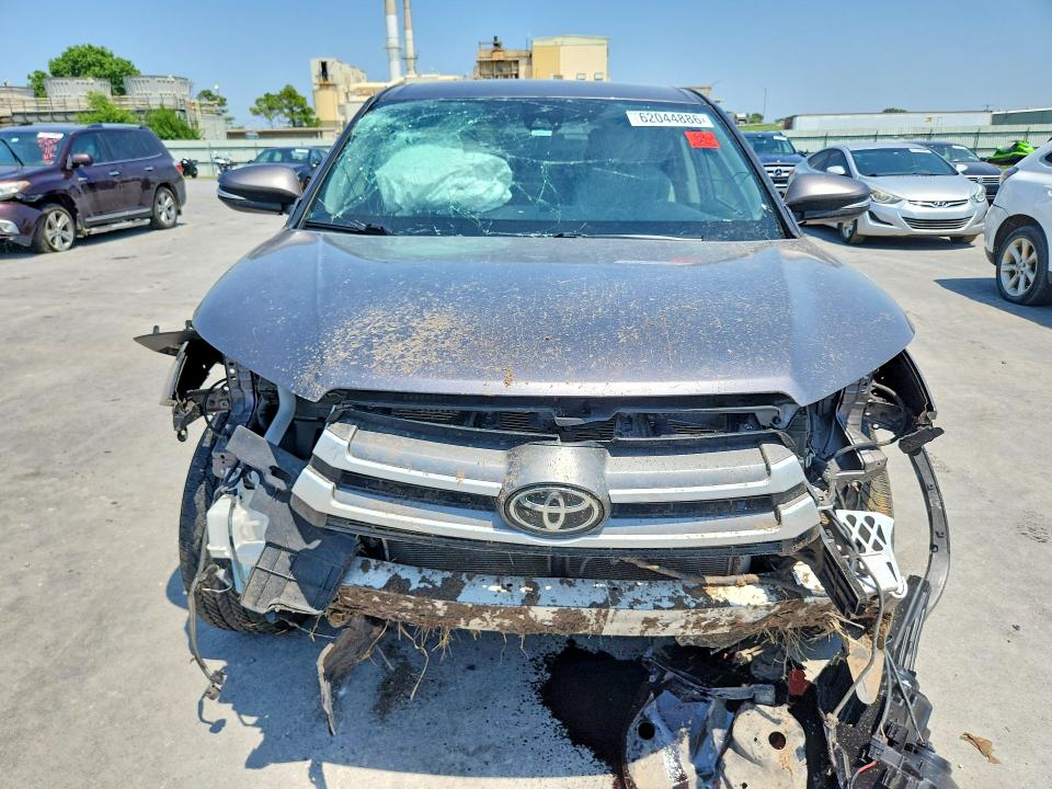 Photo 5 from auction – 2019 TOYOTA HIGHLANDER with VIN 5TDBZRFH4KS954640