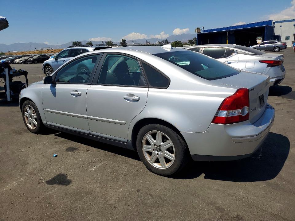 Photo 2 from auction – 2006 VOLVO S40 with VIN YV1MS390062202358