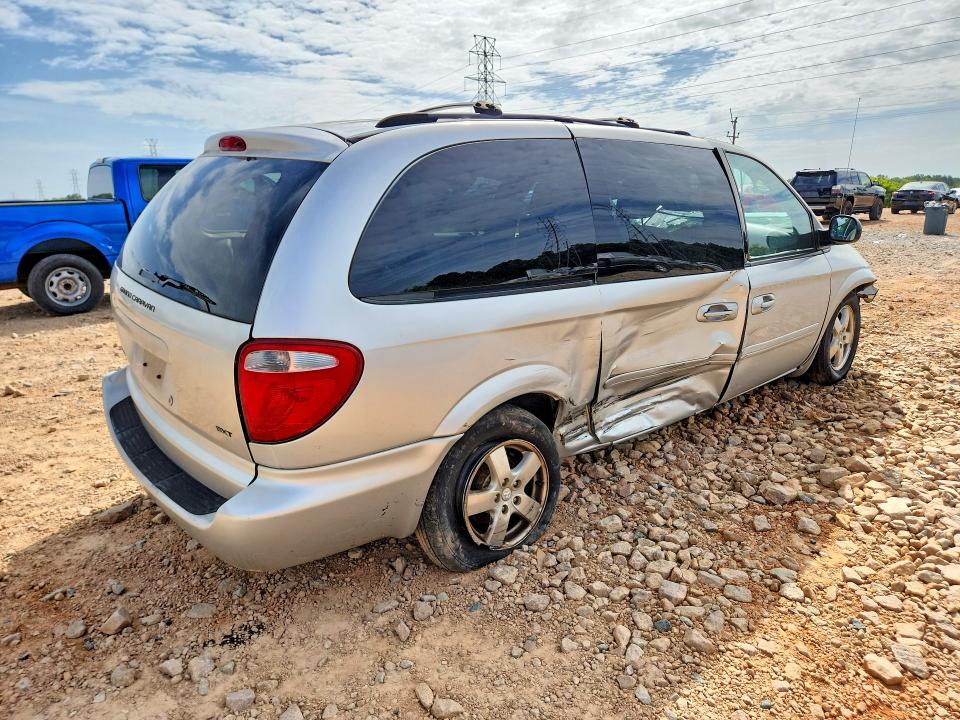 Photo 3 from auction – 2006 DODGE GRAND CARAVAN with VIN 2D4GP44L46R755594