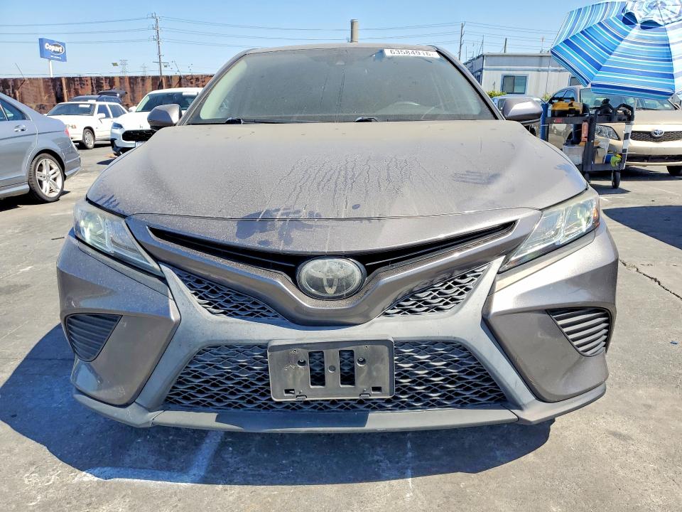 Photo 5 from auction – 2020 TOYOTA CAMRY with VIN 4T1G11AK8LU862876