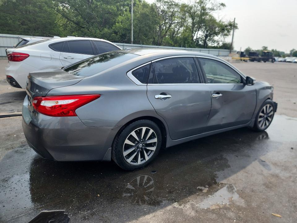 Photo 3 from auction – 2016 NISSAN ALTIMA with VIN 1N4AL3AP2GC193713