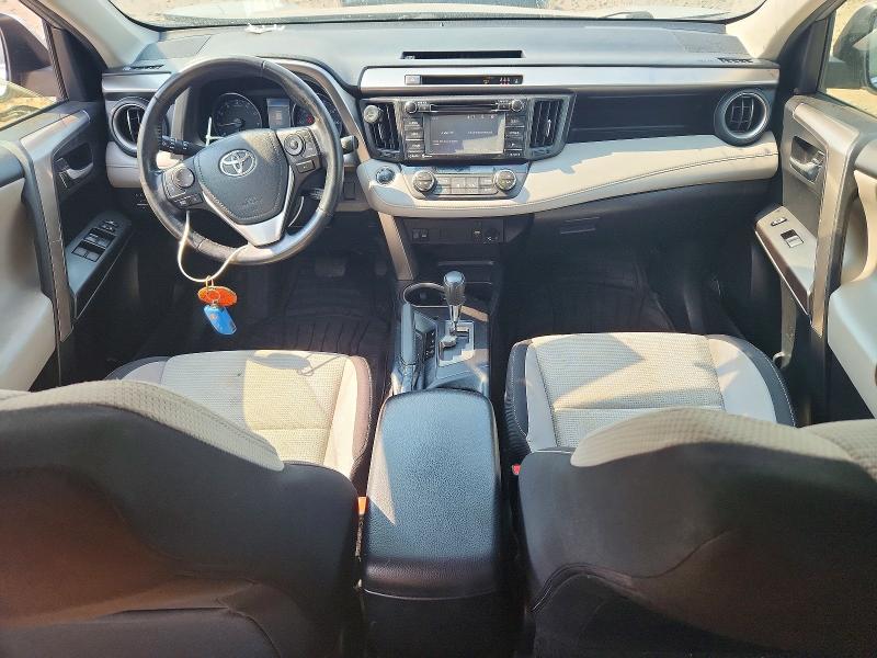 Photo 8 from auction – 2018 TOYOTA RAV4 with VIN JTMRFREV1JJ215882