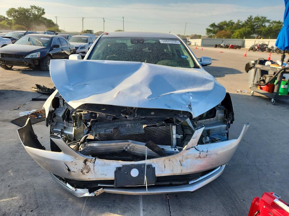 Foto 5 de la subasta – 2016 BUICK LACROSSE con VIN 1G4GD5G36GF157809