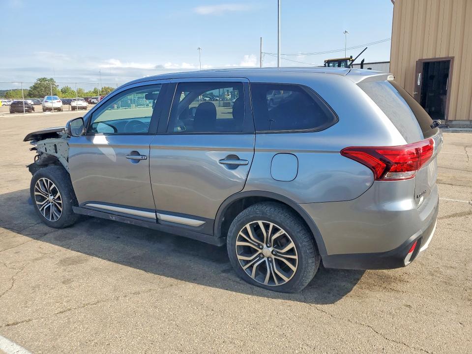 Снимка 2 от търг – 2016 MITSUBISHI OUTLANDER с VIN JA4AZ3A38GZ024129