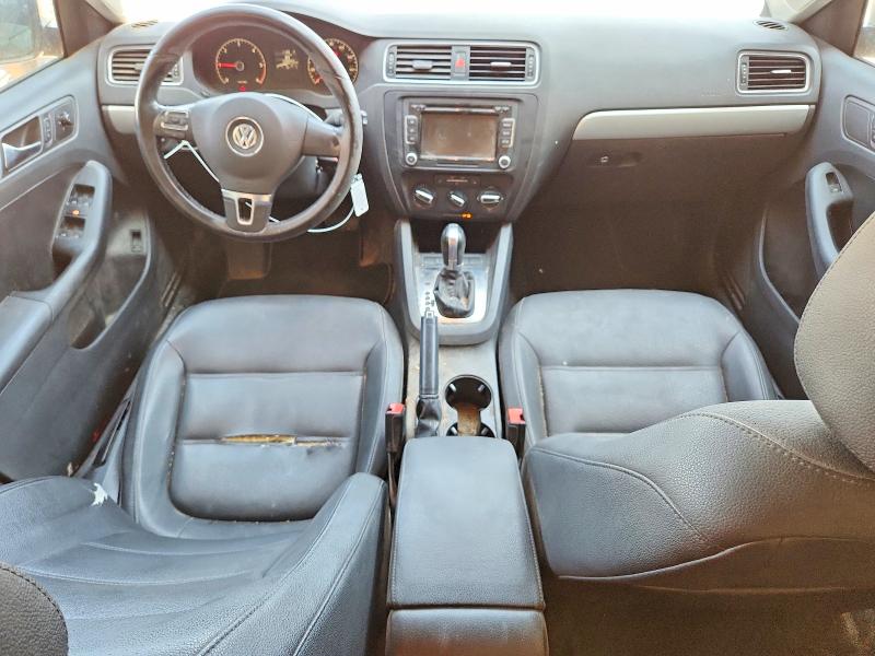 Photo 8 from auction – 2011 VOLKSWAGEN JETTA with VIN 3VWLL7AJ7BM109895