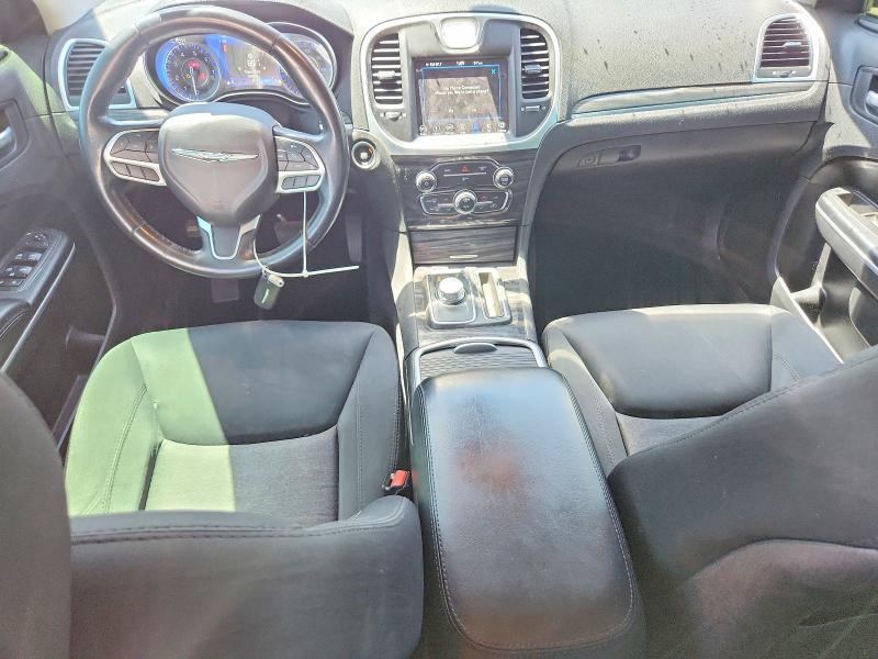Photo 8 from auction – 2019 CHRYSLER 300 with VIN 2C3CCAAG9KH704447