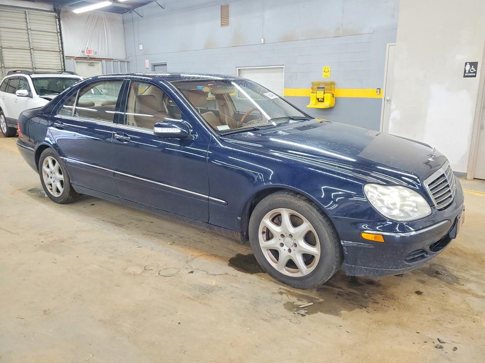 Снимка 4 от търг – 2003 MERCEDES-BENZ S с VIN WDBNG84J83A372525
