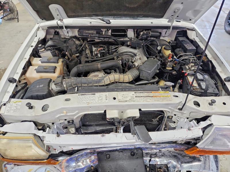 Photo 11 from auction – 1998 FORD RANGER with VIN 1FTZR15U7WPB62397