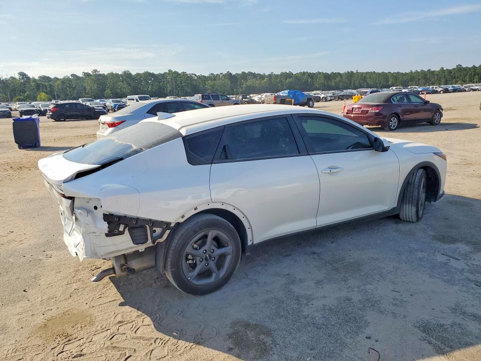 Photo 3 from auction – 2025 KIA K4 with VIN 3KPFT4DE9SE063476
