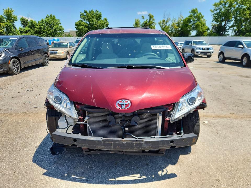 Photo 5 from auction – 2011 TOYOTA SIENNA with VIN 5TDKK3DC4BS130260