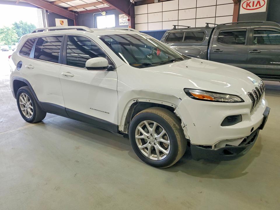 Photo 4 from auction – 2014 JEEP CHEROKEE with VIN 1C4PJLCB8EW149237