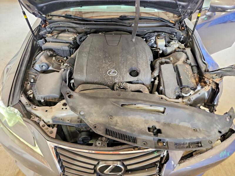 Photo 11 from auction – 2015 LEXUS IS with VIN JTHCF1D23F5023554