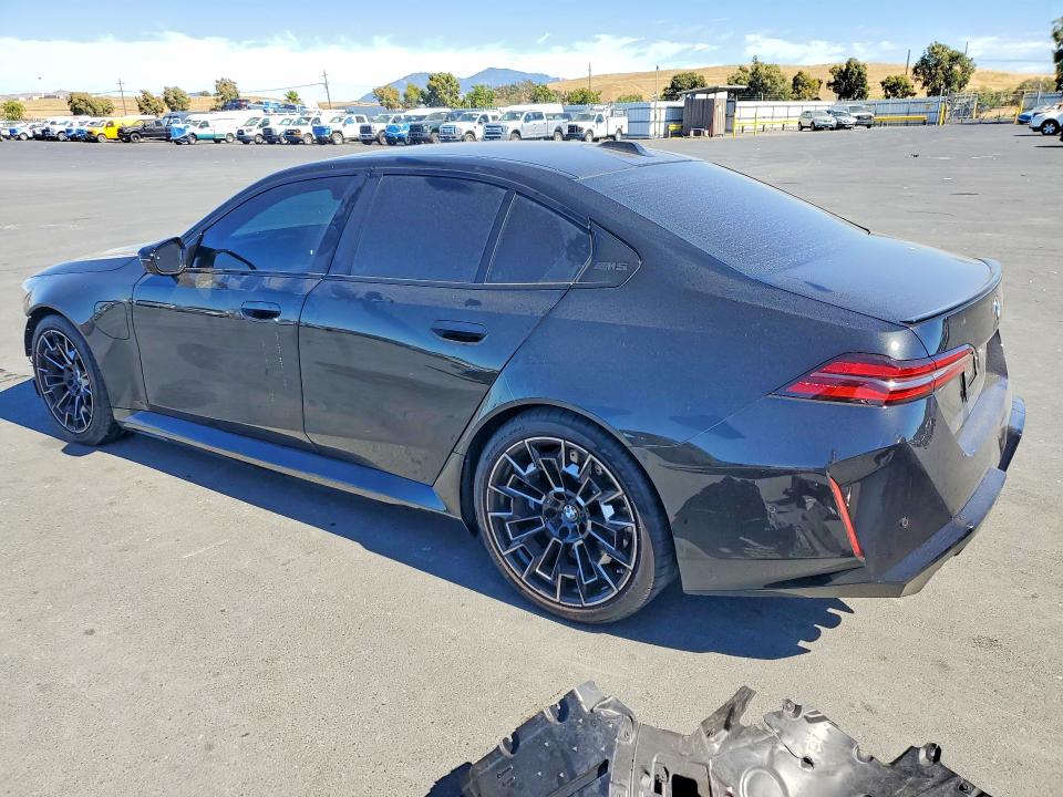 Zdjęcie 2 z aukcji – 2026 BMW M5 z VIN WBS83FK0XTCW67521